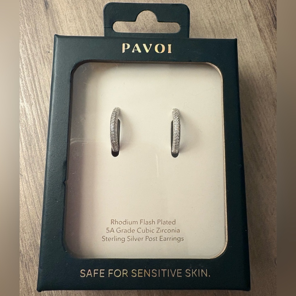 NWT PAVOI Earrings